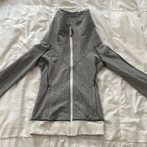 Lululemon funnel neck zip up sweatshirt. Warm, thumbholds, stretchy